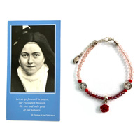 071N - Crvena narukvica/desetica s medaljicom sv. Male Terezije